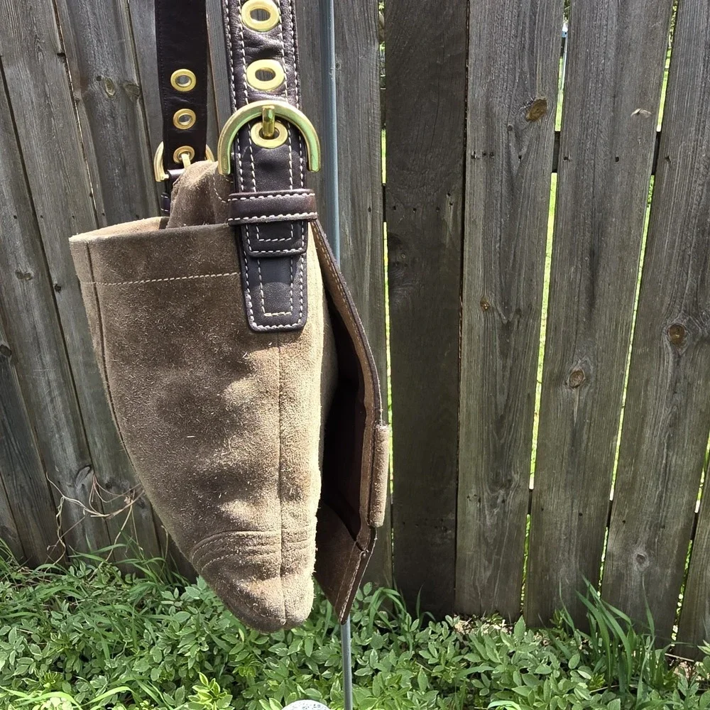 Coach Y2k Soho Messenger Flap Brown Suede‎ Leather Shoulder Bag Purse Vtg Buckle